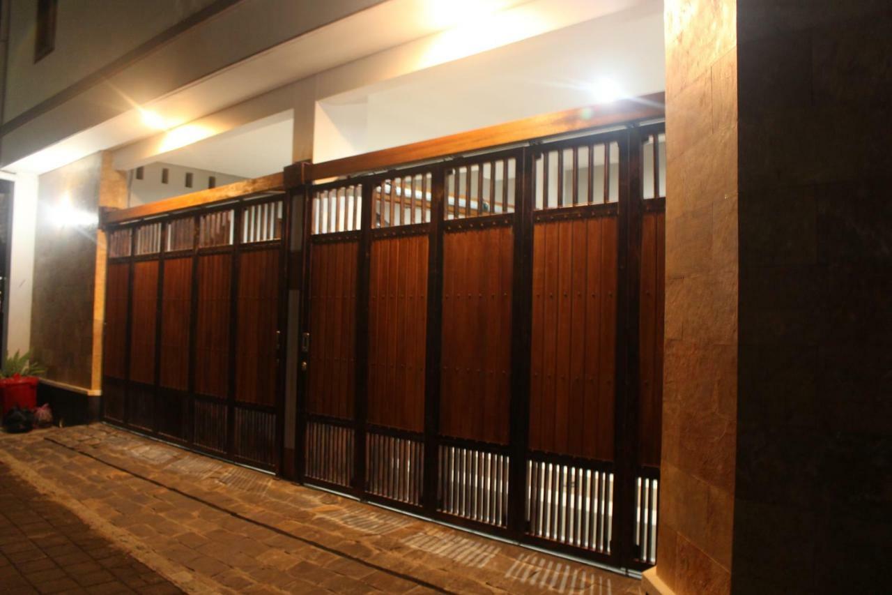 Family Villa Sanur Екстериор снимка